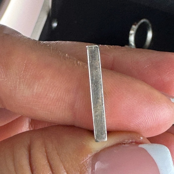 Gucci Sophisticated Silver Ring with Timeless Elegance - Picture 2 of 13